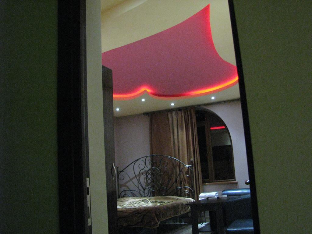 Princ Plaza Hotel Erevan Cameră foto